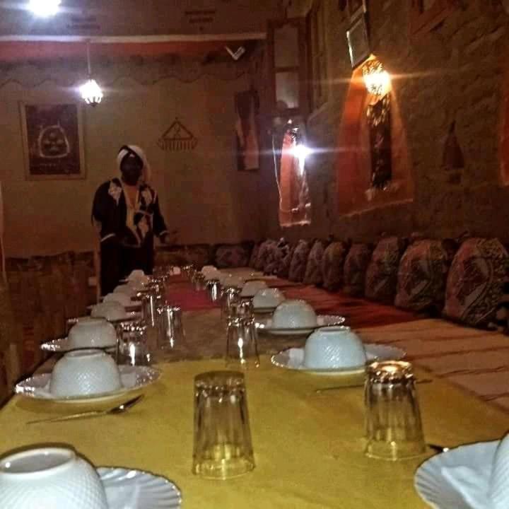 Riad Gnaoua Khamlia مرزوكة المظهر الخارجي الصورة